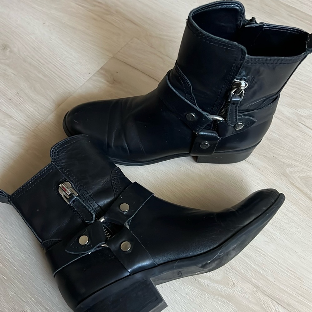 Marc fisher ankle boots